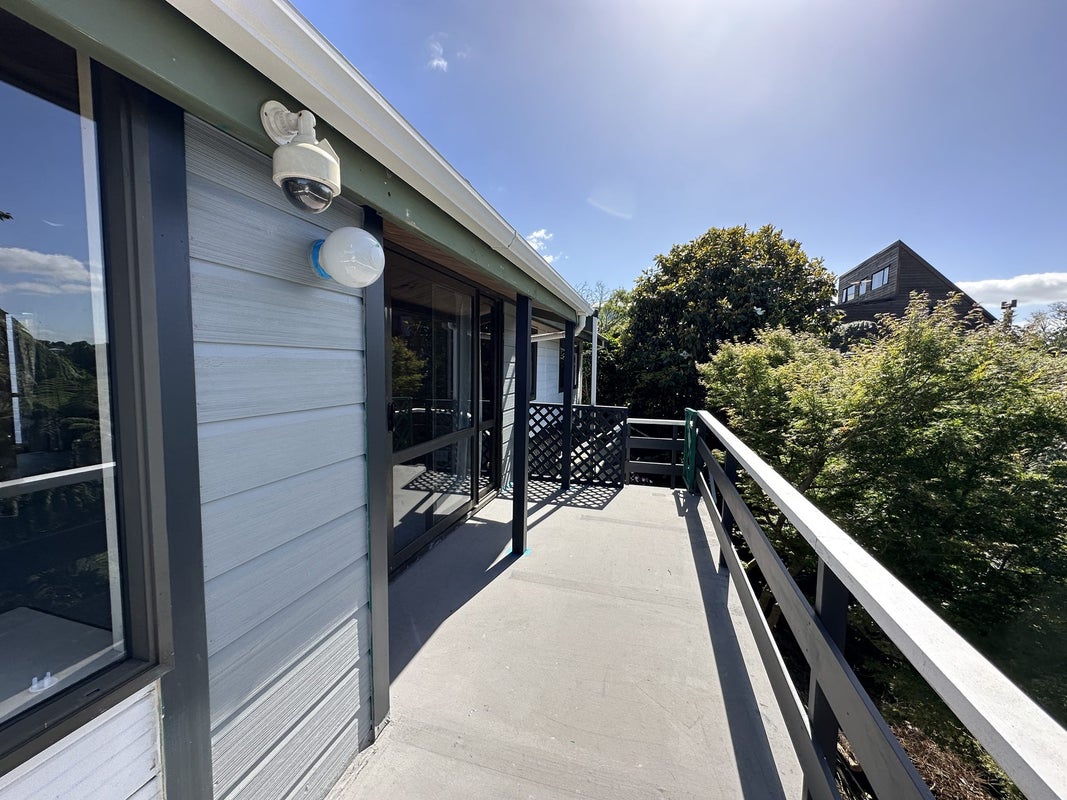 13F Wallace Place, Westown, New Plymouth - Carousel 2