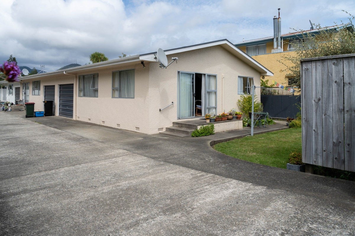 1/108 Grove Street, The Wood, Nelson - Carousel 1