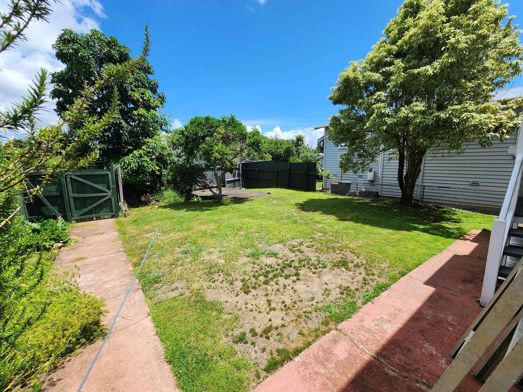 24 Wolseley Street, Morningside, Auckland - Carousel 9