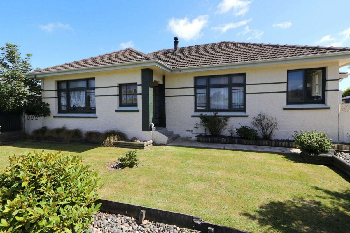 70 Wilfrid Street, Newfield, Invercargill - Carousel 1