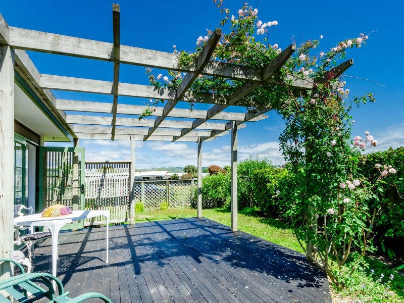 7 Tobys Way, Waikanae Beach, Waikanae - Carousel 2