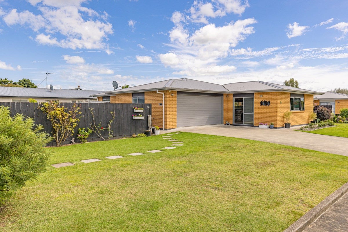 30 Alma Road, Gonville, Whanganui - Carousel 1