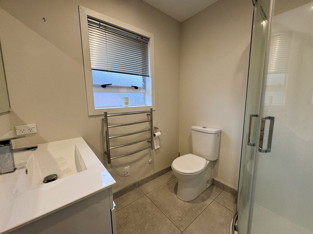 2/214 Main Highway, Ellerslie, Auckland - Carousel 10