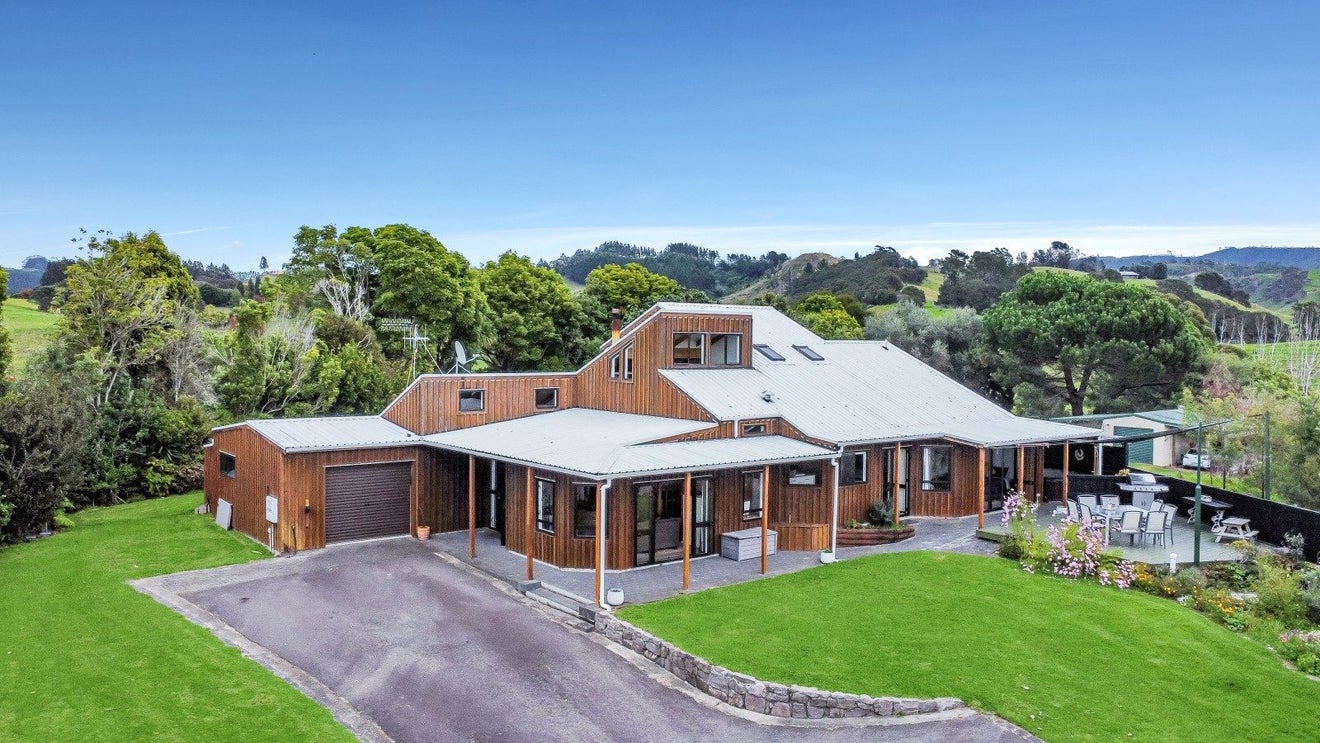166 Braemar Road, Manawahe, Whakatane - Carousel 1
