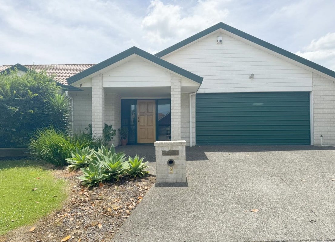 3 West Fairway, Golflands, Auckland - Carousel 1