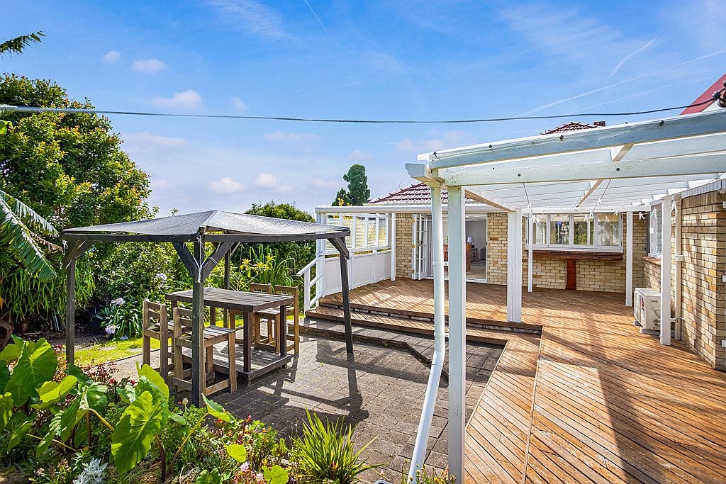 187 Hillsborough Road, Hillsborough, Auckland - Carousel 2