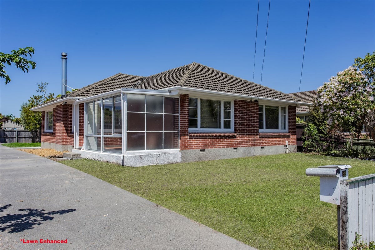 32 Torquay Place, Bryndwr, Christchurch - Carousel 1