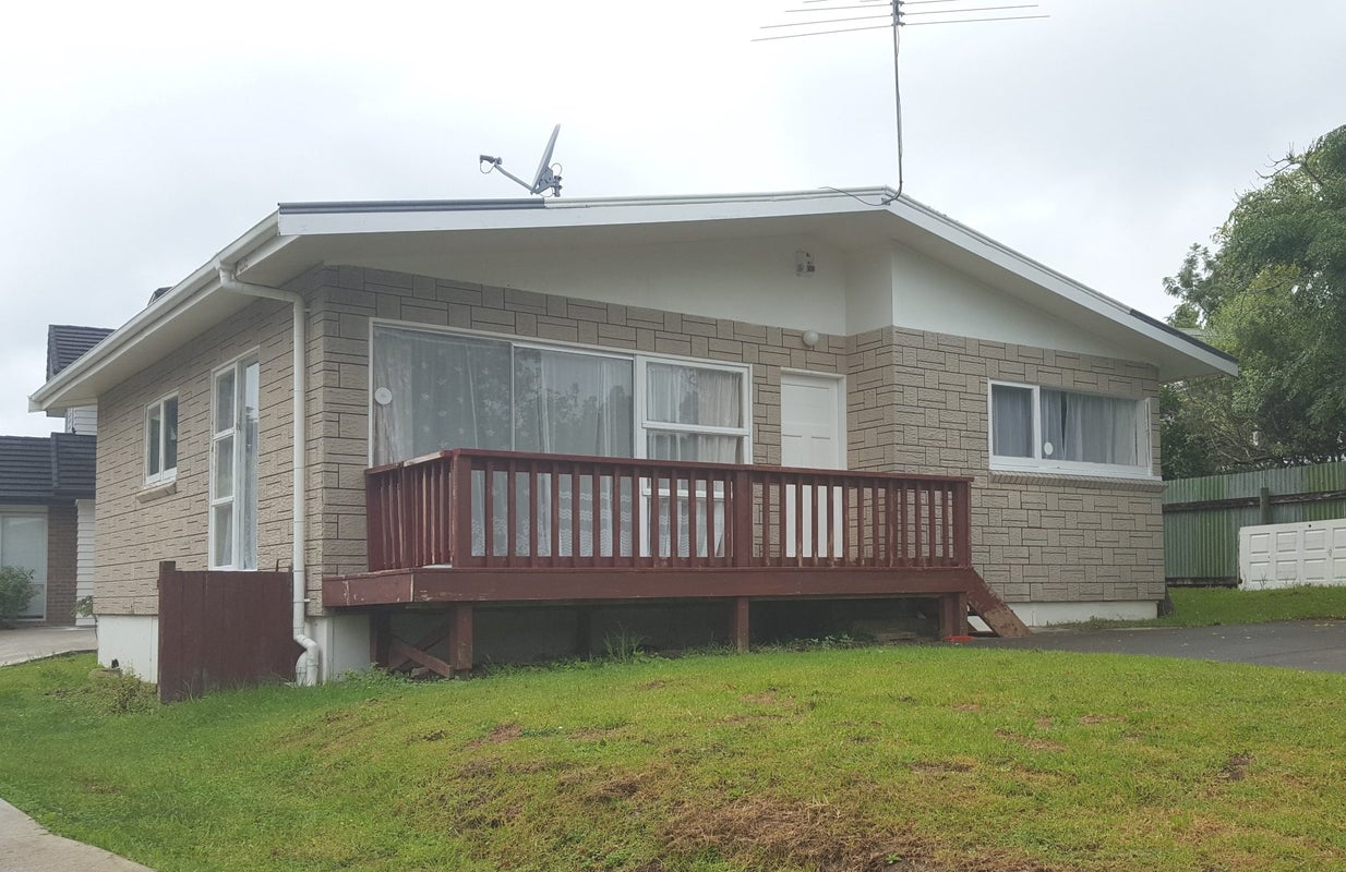221 Halsey Drive, Lynfield, Auckland - Carousel 2