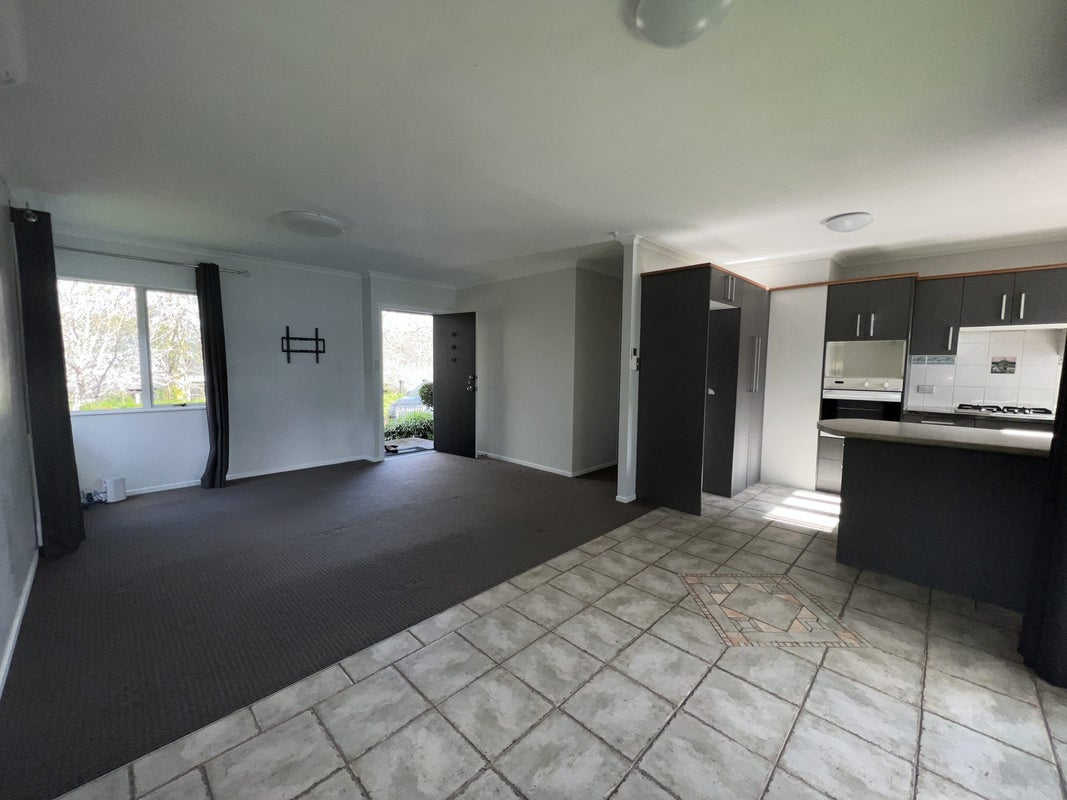 42 Isobel Road, Greenhithe, North Shore City, Auckland - Carousel 2