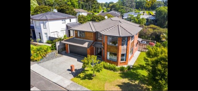 46 Newbury Place, Schnapper Rock, Auckland - Carousel 1