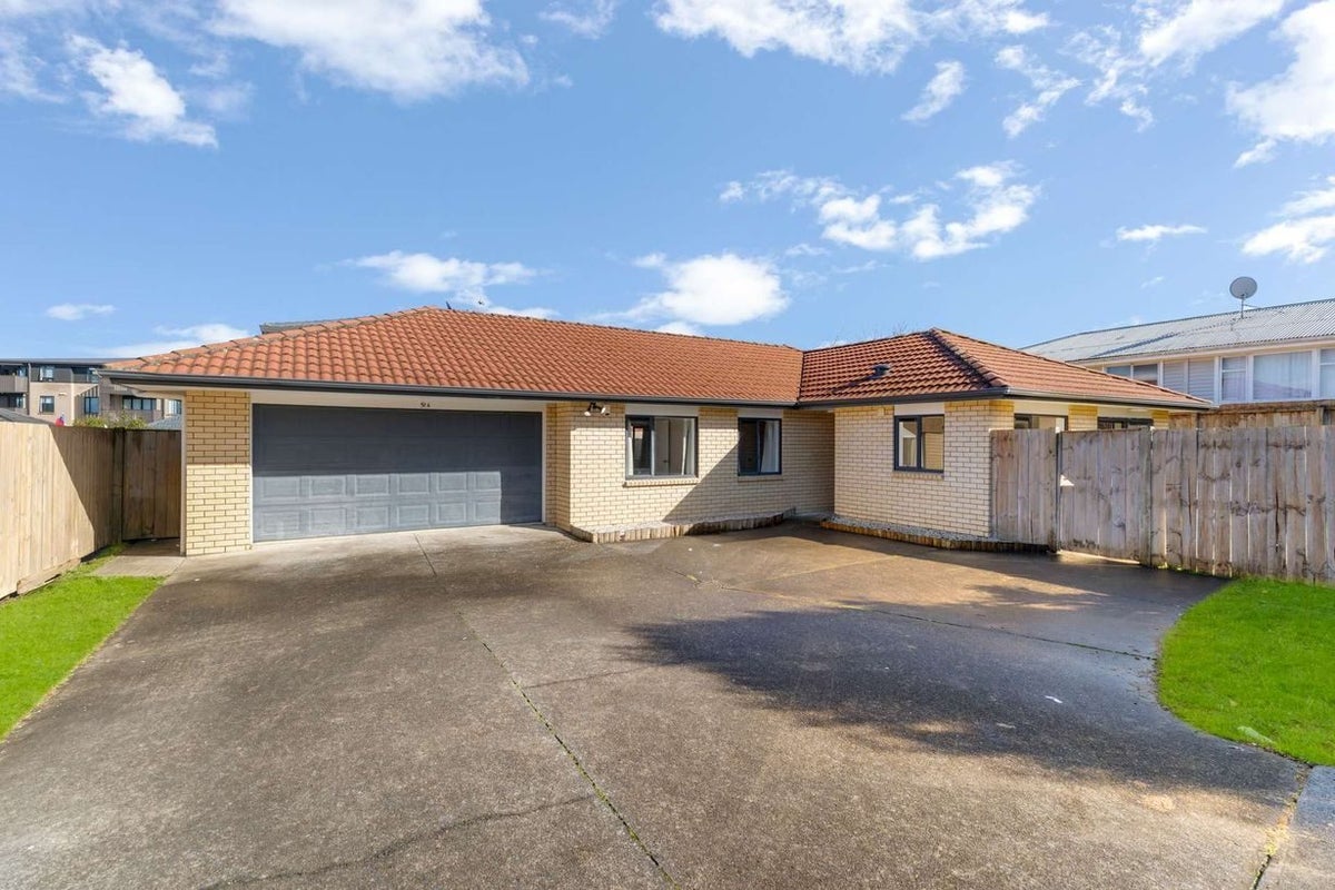 51A Halver Road, Hillpark, Auckland - Carousel 1