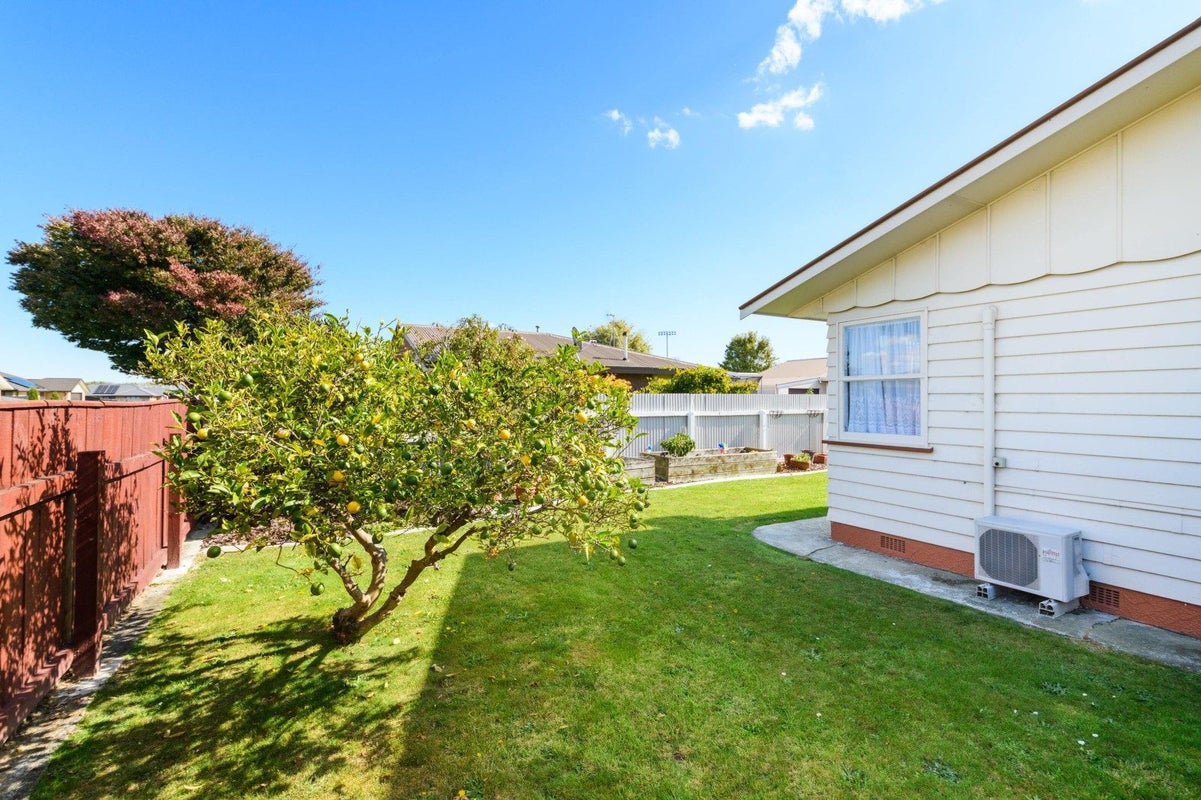 1 Rennie Avenue, Milson, Palmerston North - Carousel 13