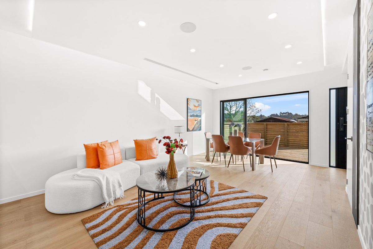 30 Bayview Road, Bayview, Auckland - Carousel 2