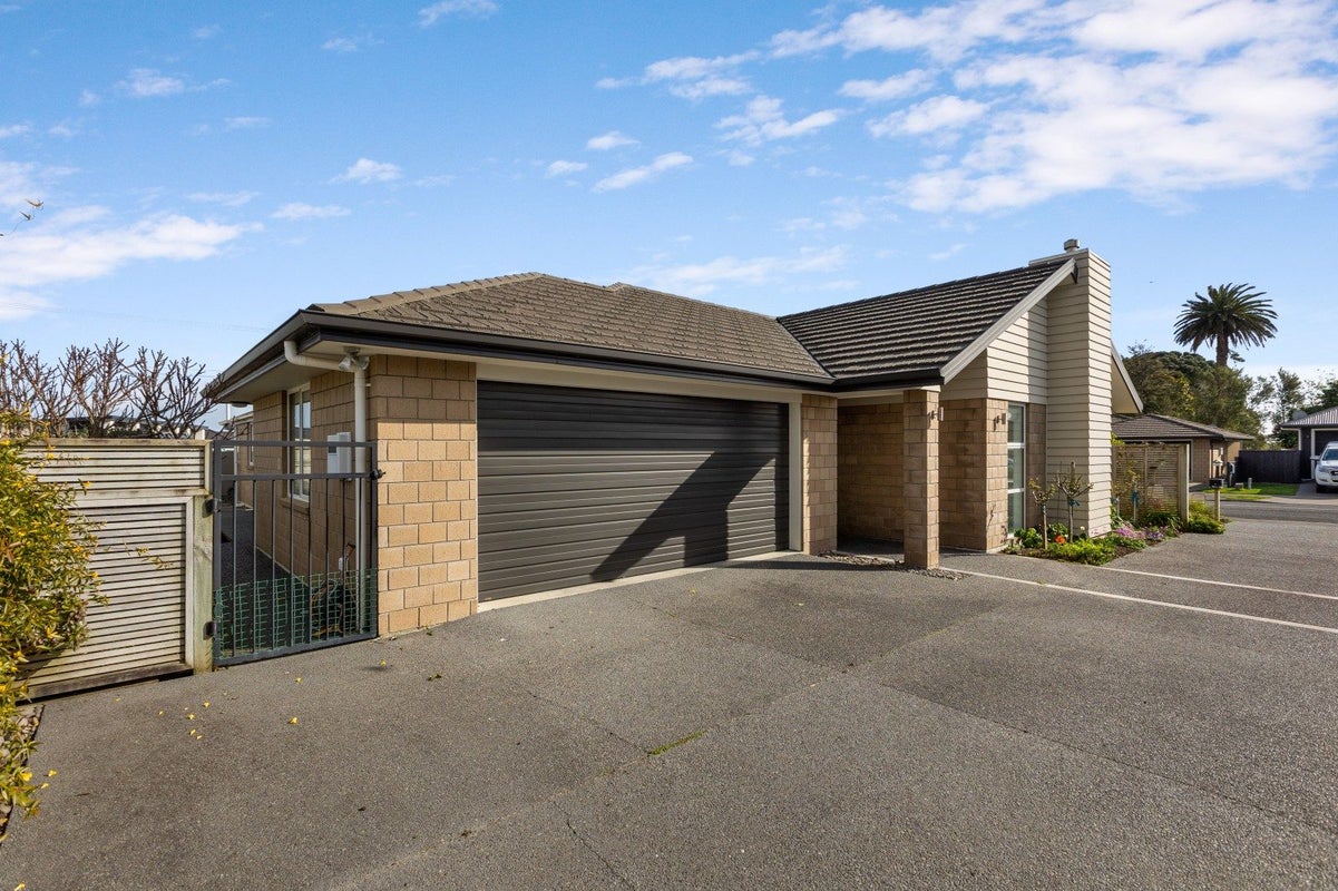2 Keene Drive, Bell Block, New Plymouth - Carousel 2