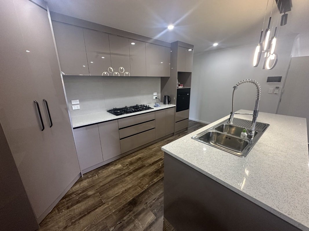 13A Rimini Place, Clover Park, Auckland - Carousel 2