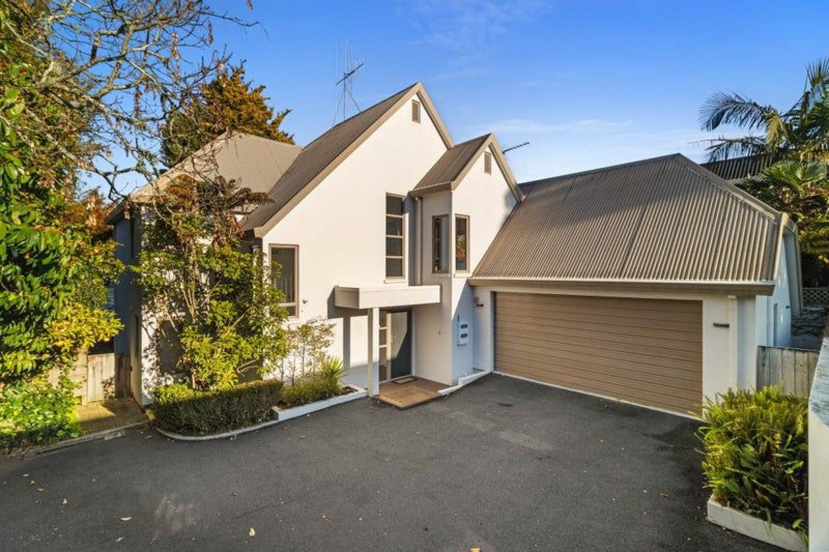 33 Anglesea Street, Hamilton Central, Hamilton - Carousel 1