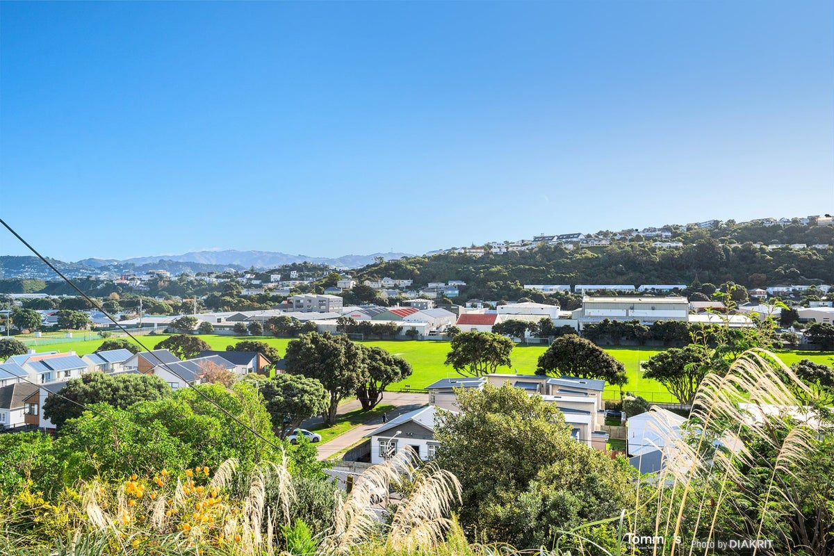 74 Darlington Road, Miramar, Wellington - Carousel 2