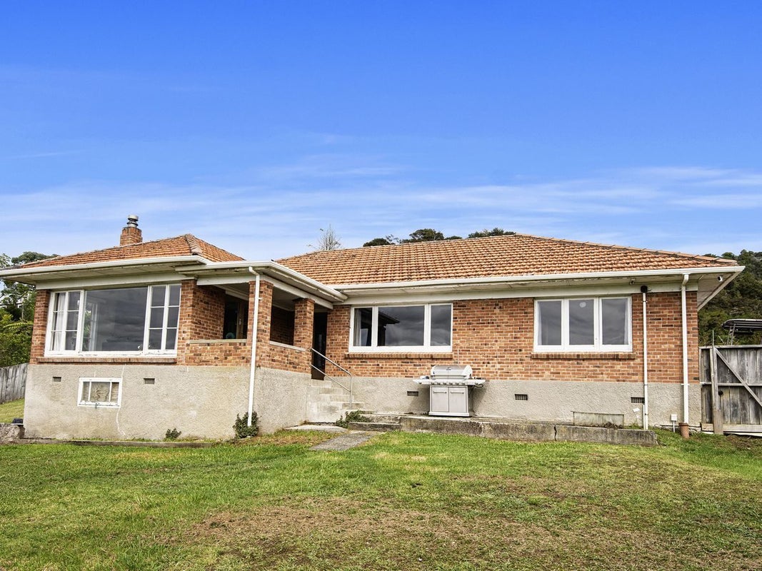 272 Western Hills Drive, Avenues, Whangarei - Carousel 1
