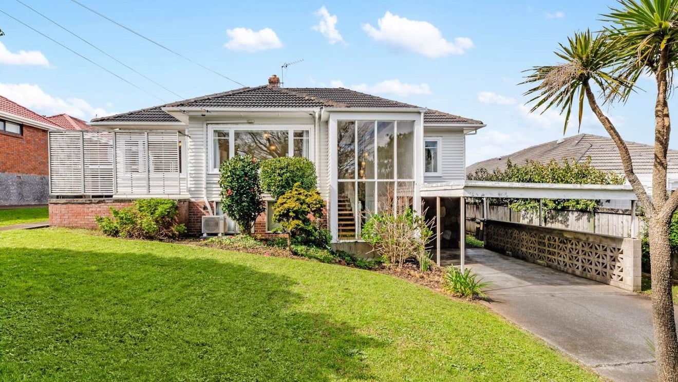 69 Kesteven Avenue, Glendowie, Auckland - Carousel 1