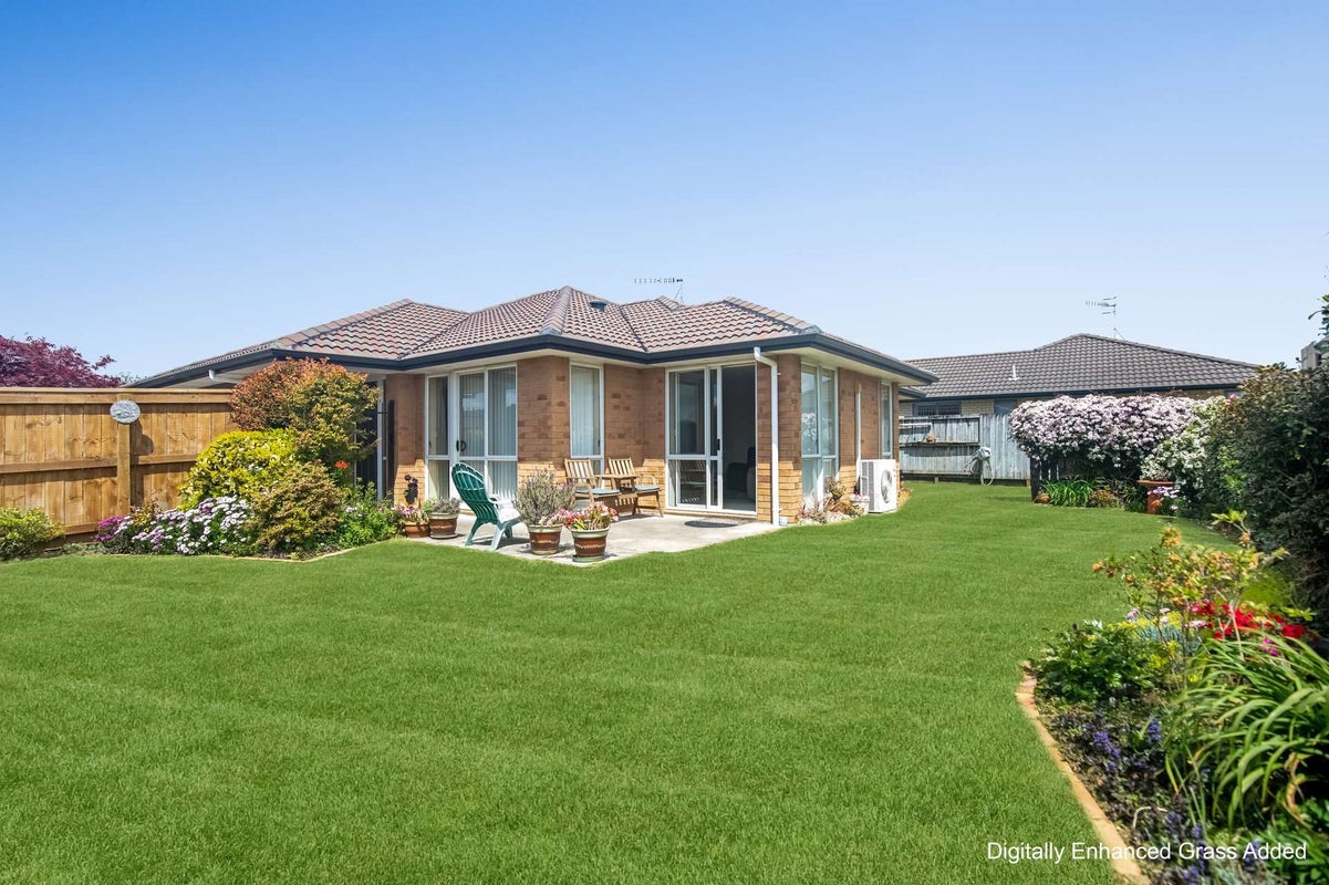 7 Kinder Place, Ngongotaha, Rotorua - Carousel 1
