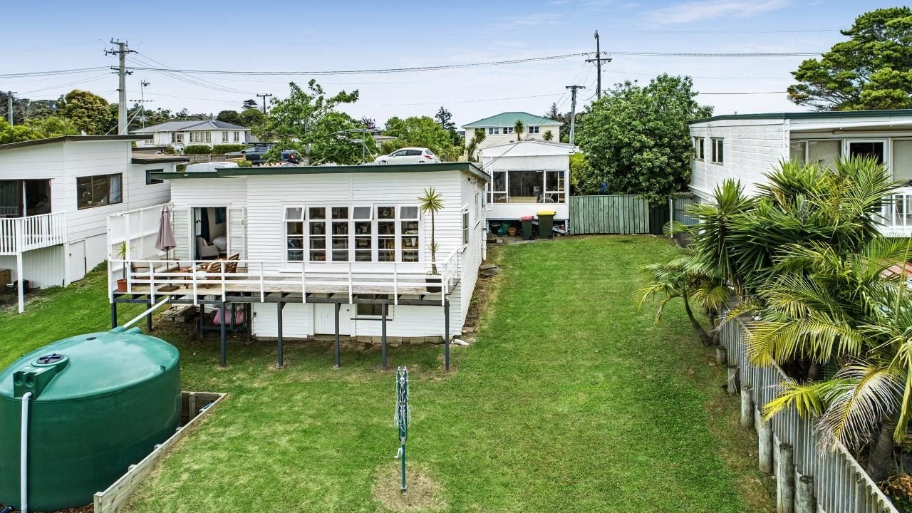 12 Maraetai School Road, Maraetai, Auckland - Carousel 1