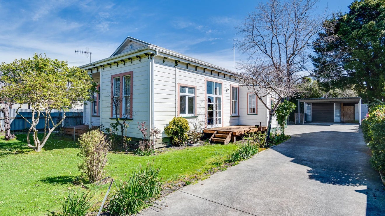 305B Lascelles Street, Saint Leonards, Hastings - Carousel 1