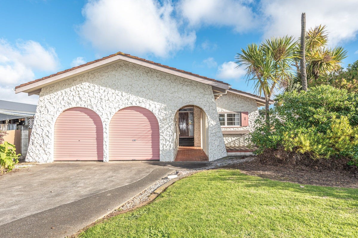 16 Dorset Road, Springvale, Whanganui - Carousel 1