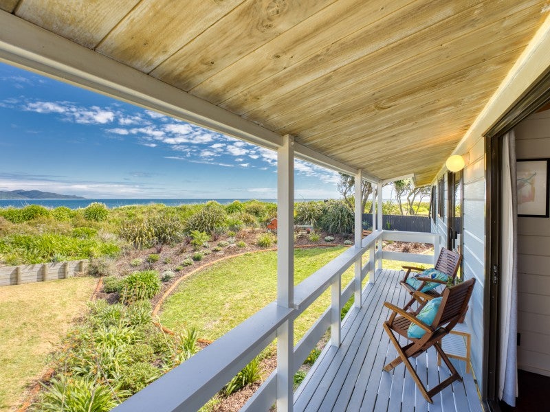 15 Waiheke Street, Waikanae Beach, Waikanae - Carousel 2