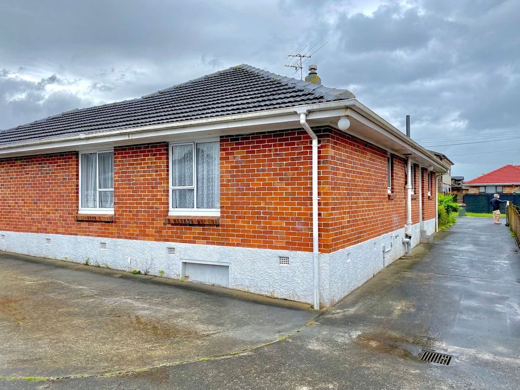 16 Sunnyside Crescent, Papatoetoe, Auckland - Carousel 1
