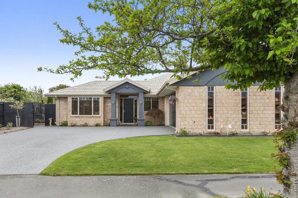 7 James Hight Drive, Halswell, Christchurch - Carousel 2