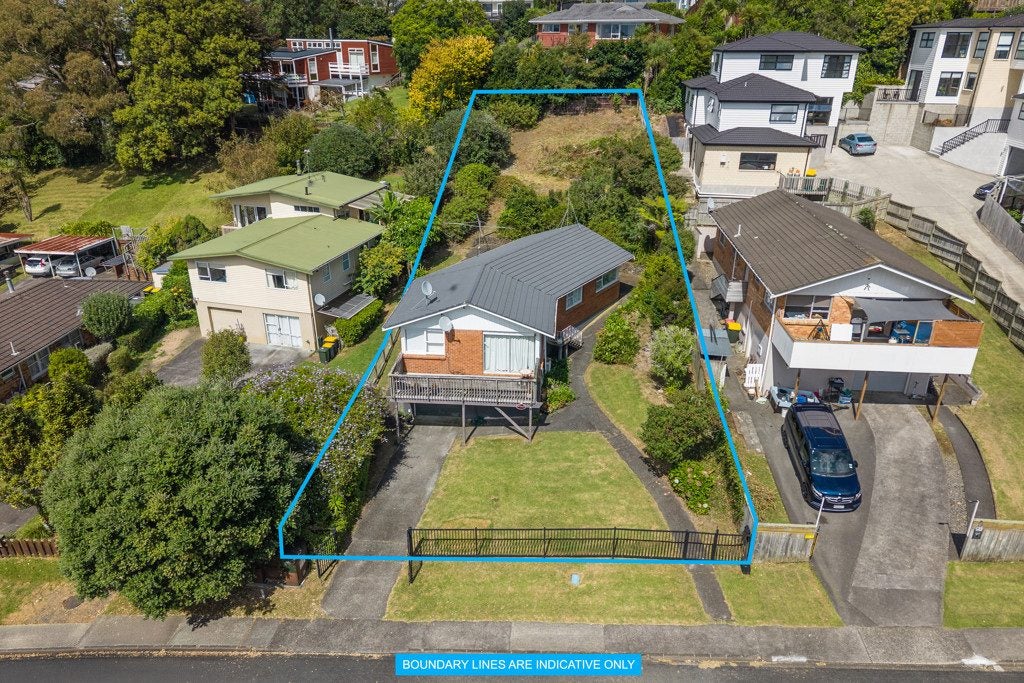 17 Sovereign Place, Glenfield, Auckland - Carousel 1