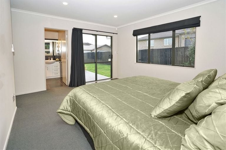 2 Fasham Lane, Huntington, Hamilton - Carousel 14