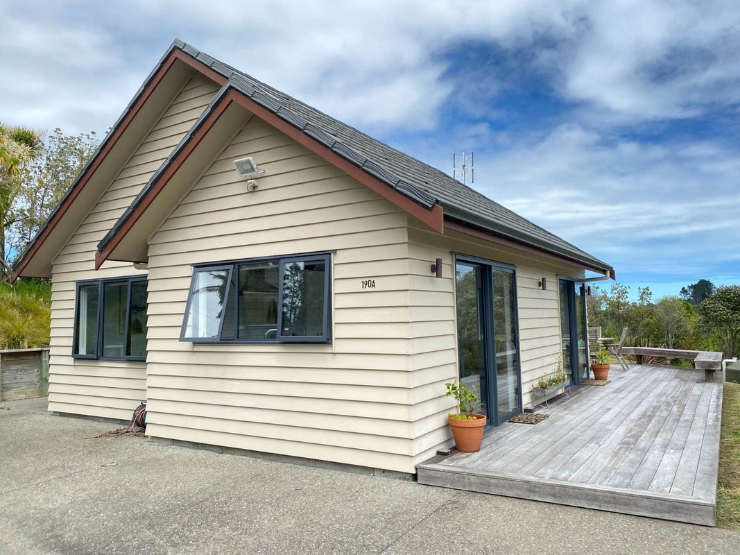 190 Paremoremo Road, Lucas Heights, Auckland - Carousel 1