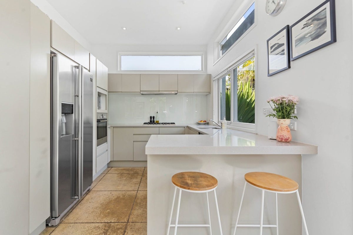 28 Regina Street, Westmere, Auckland - Carousel 2