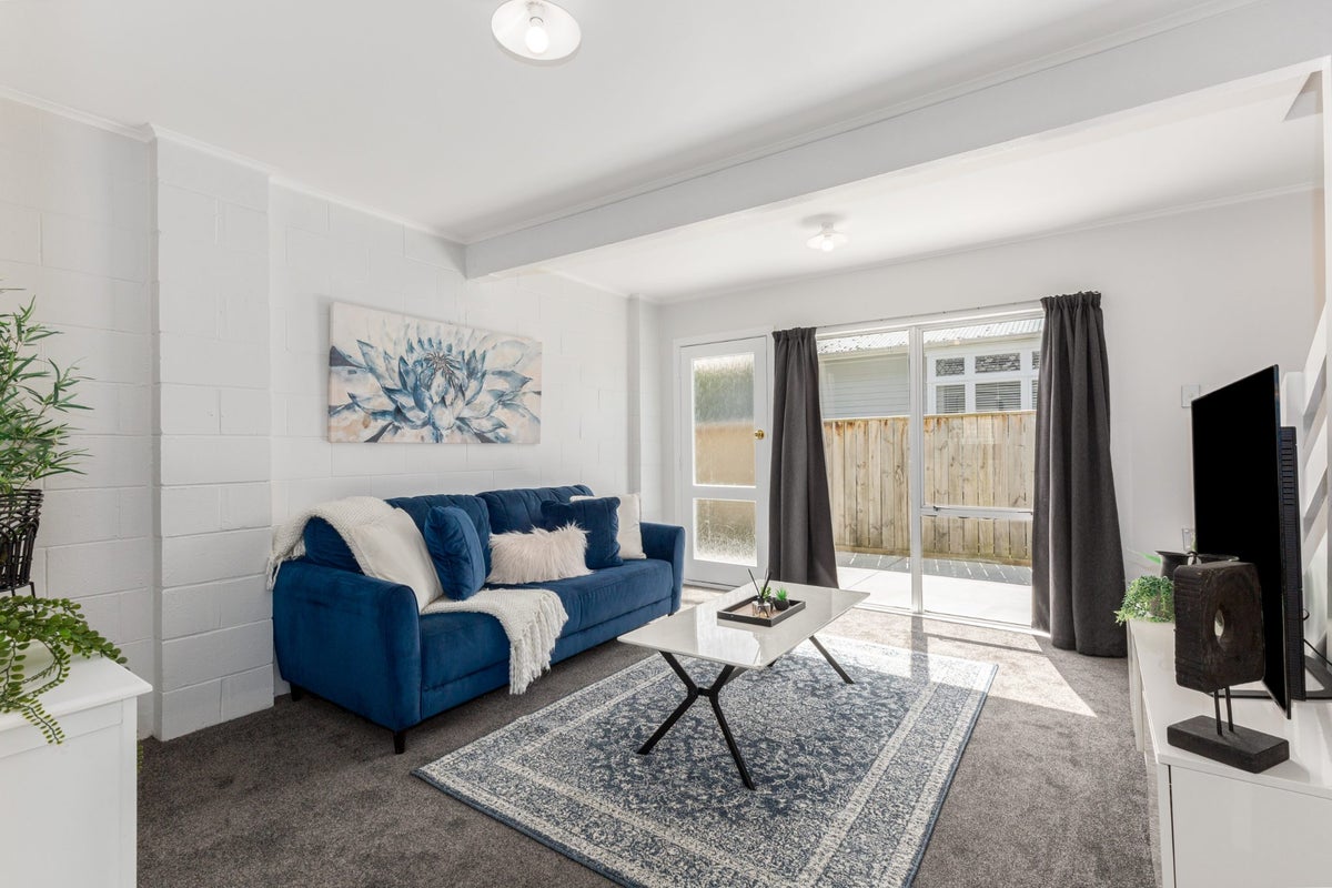 3/46 King Street, Ebdentown, Upper Hutt - Carousel 1