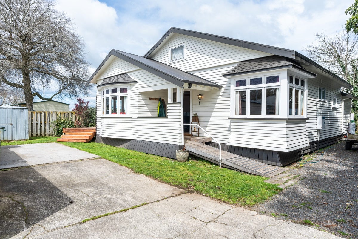 103B Herbert Street, Kihikihi, Te Awamutu - Carousel 1