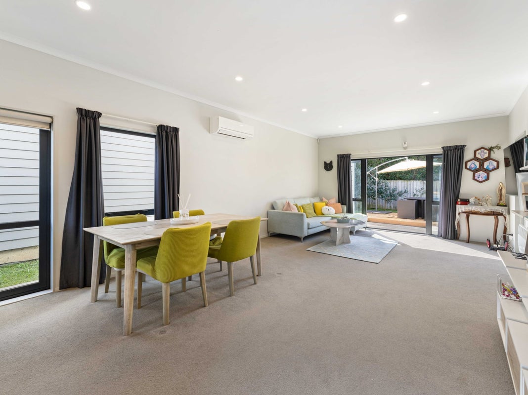 69 Kaimoana Street, Weymouth, Auckland - Carousel 2