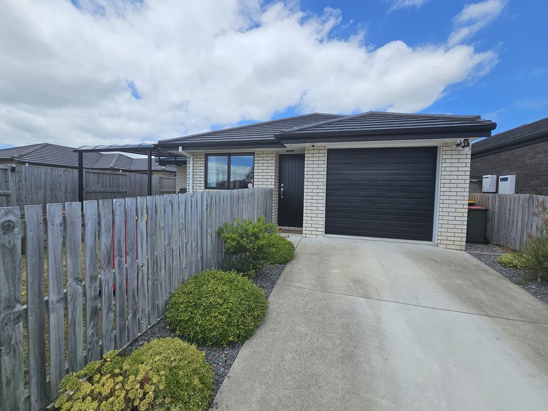 15 Manawaroa Close, Grandview Heights, Hamilton - Carousel 1