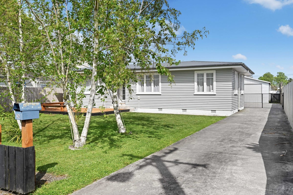 26 Oxford Street, Fairfield, Hamilton - Carousel 2