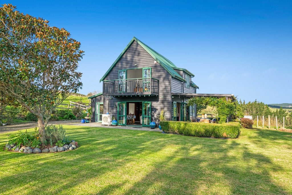 88 Pipitiwai Drive, Kaukapakapa - Carousel 1