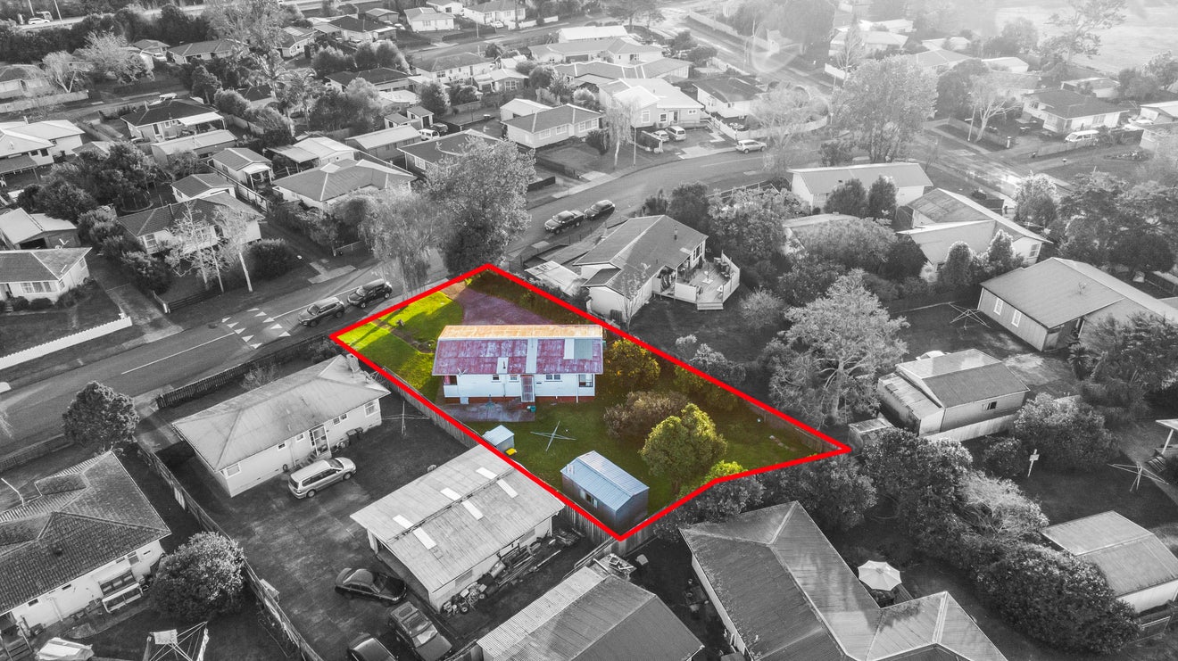 33 Tairere Crescent, Rosehill, Papakura - Carousel 1