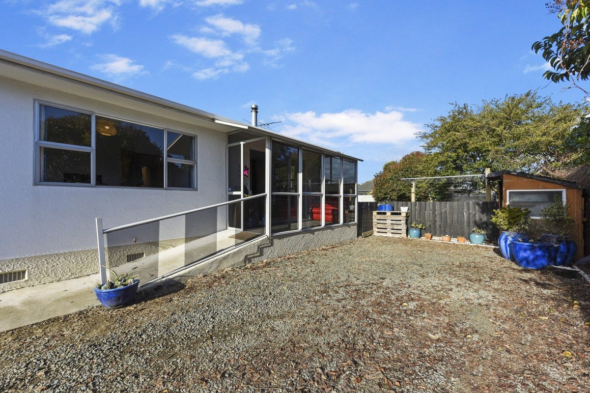 2/103 Parkers Road, Tahunanui, Nelson - Carousel 1