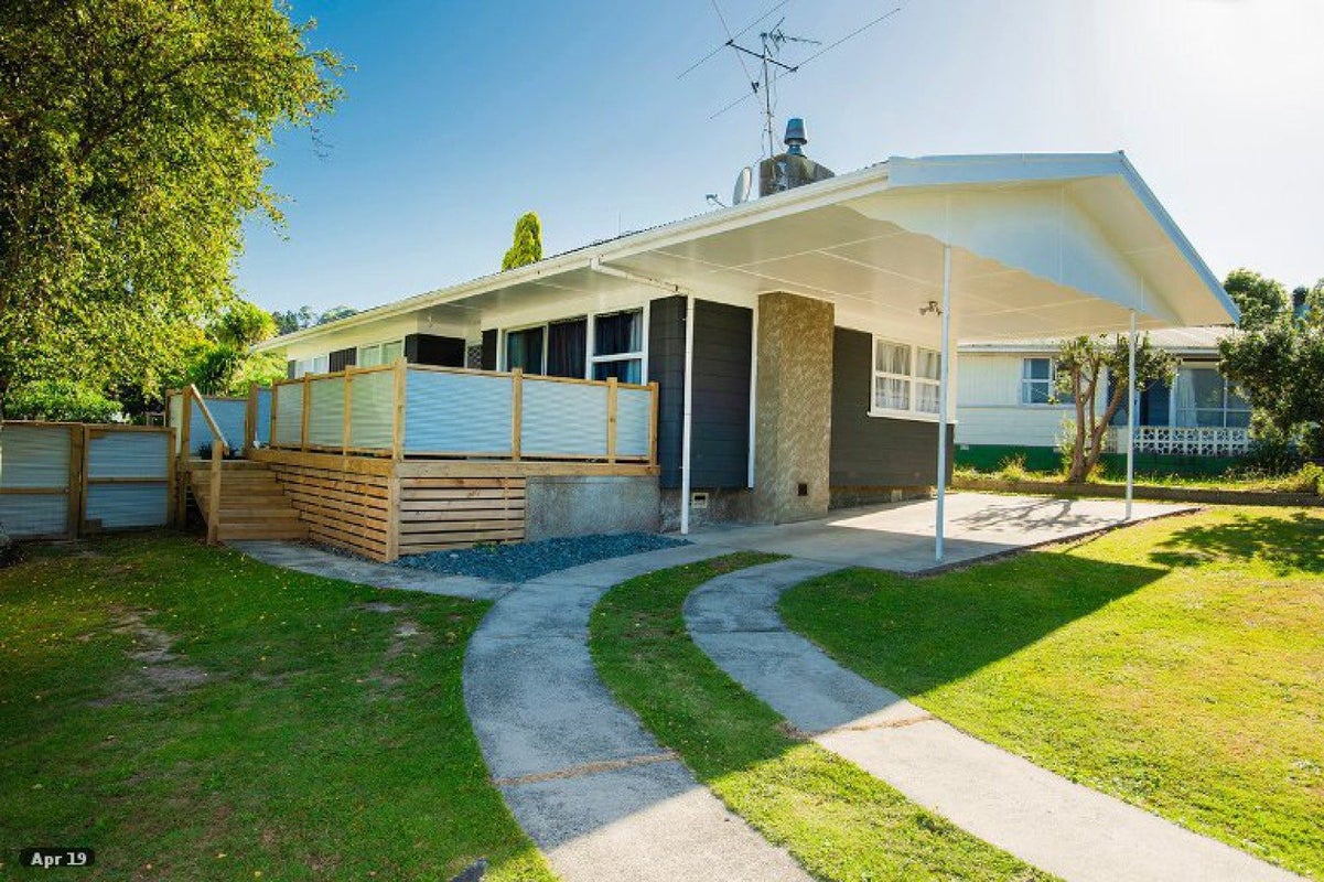 4 Einstein Street, Outer Kaiti, Gisborne - Carousel 1