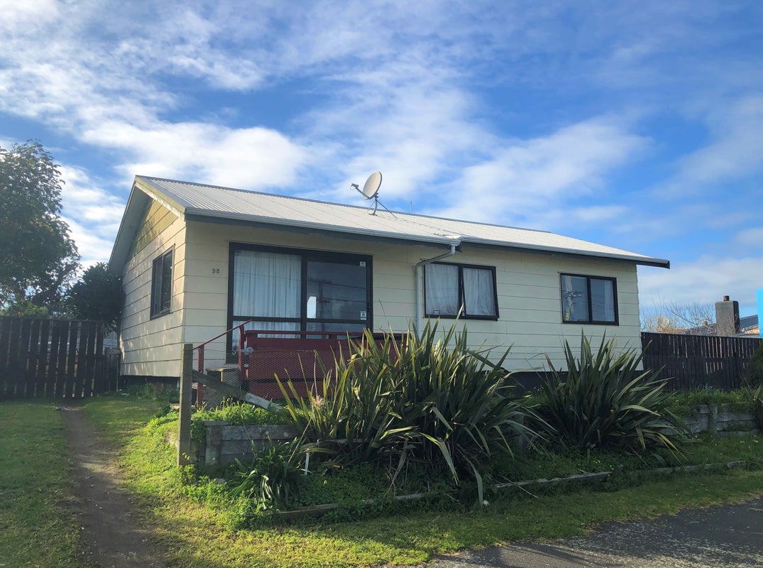 98 Harper Street, Gonville, Whanganui - Carousel 1