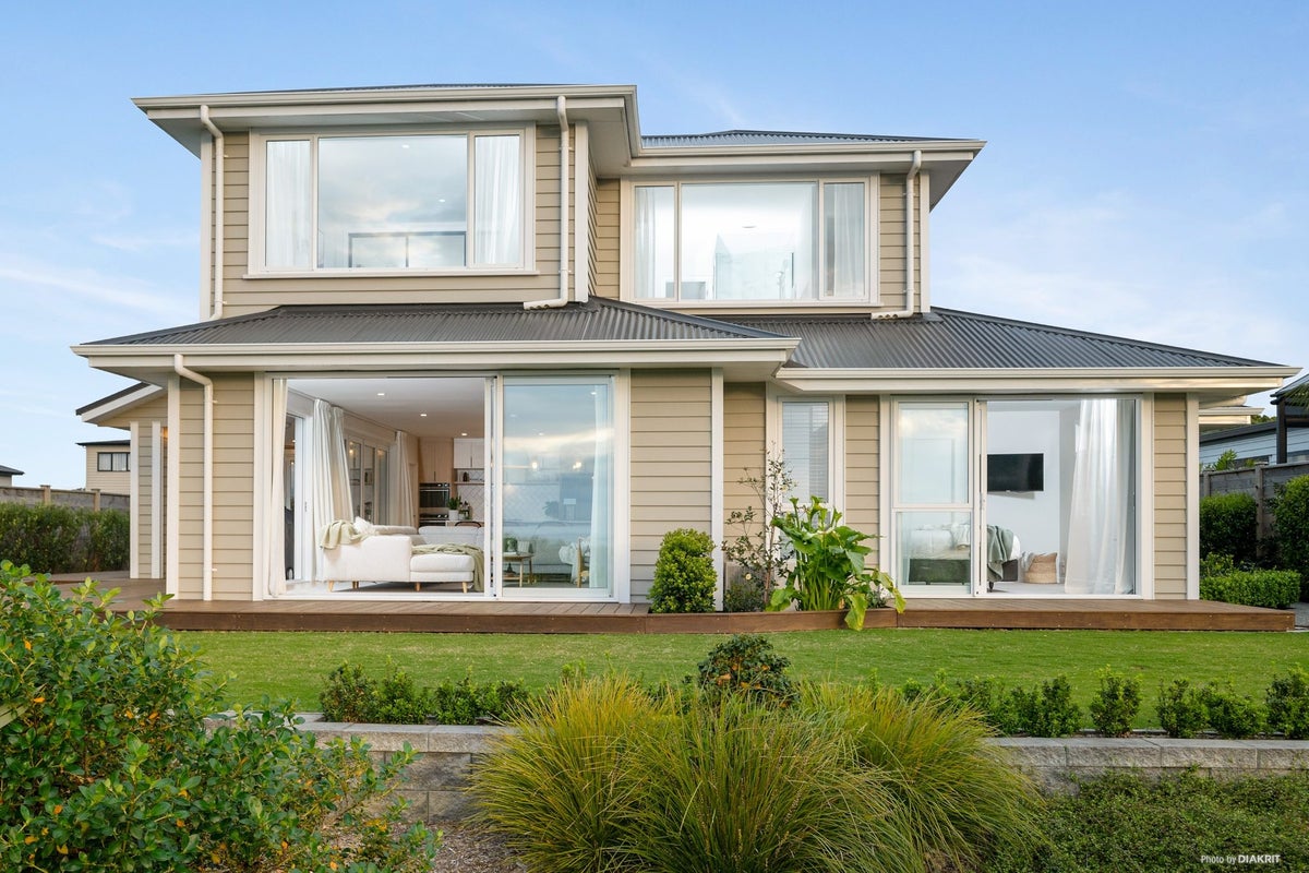 18 Karo Road, Beachlands, Auckland - Carousel 2