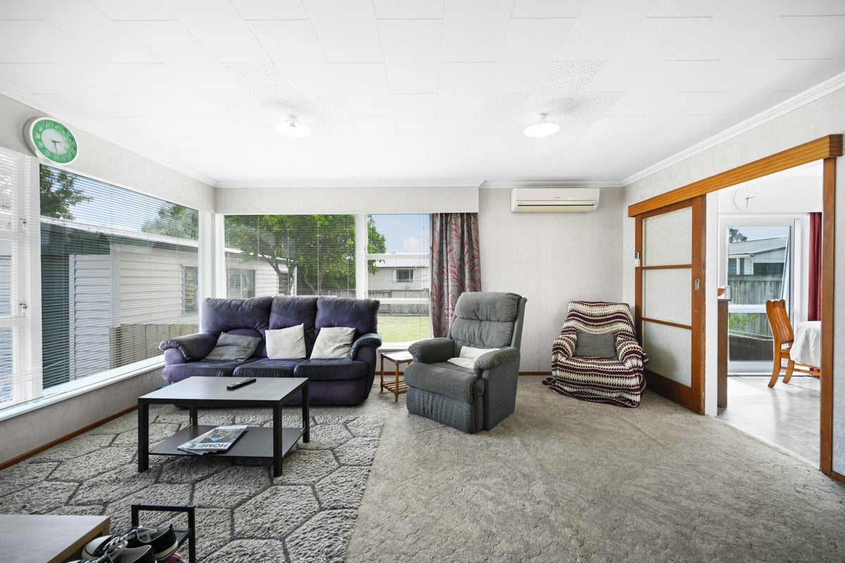 69 Mears Road, St Andrews, Hamilton - Carousel 2