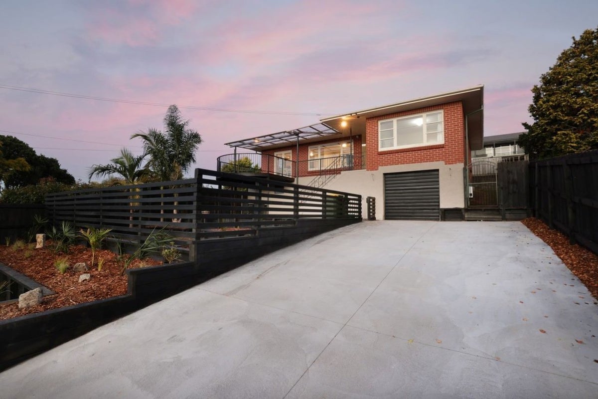 59A Livingstone Avenue, Nawton, Hamilton - Carousel 1