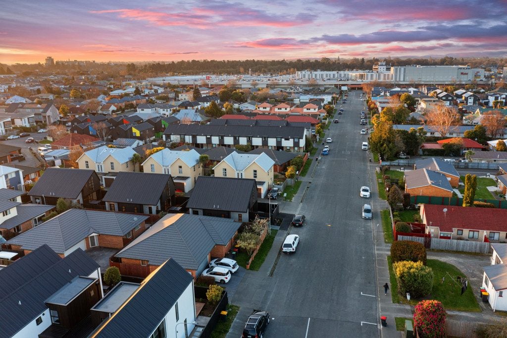 4/31 Division Street, Riccarton, Christchurch - Carousel 10