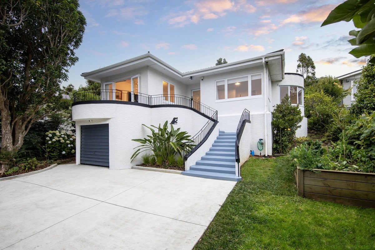 140 Paihia Road, One Tree Hill, Auckland - Carousel 1