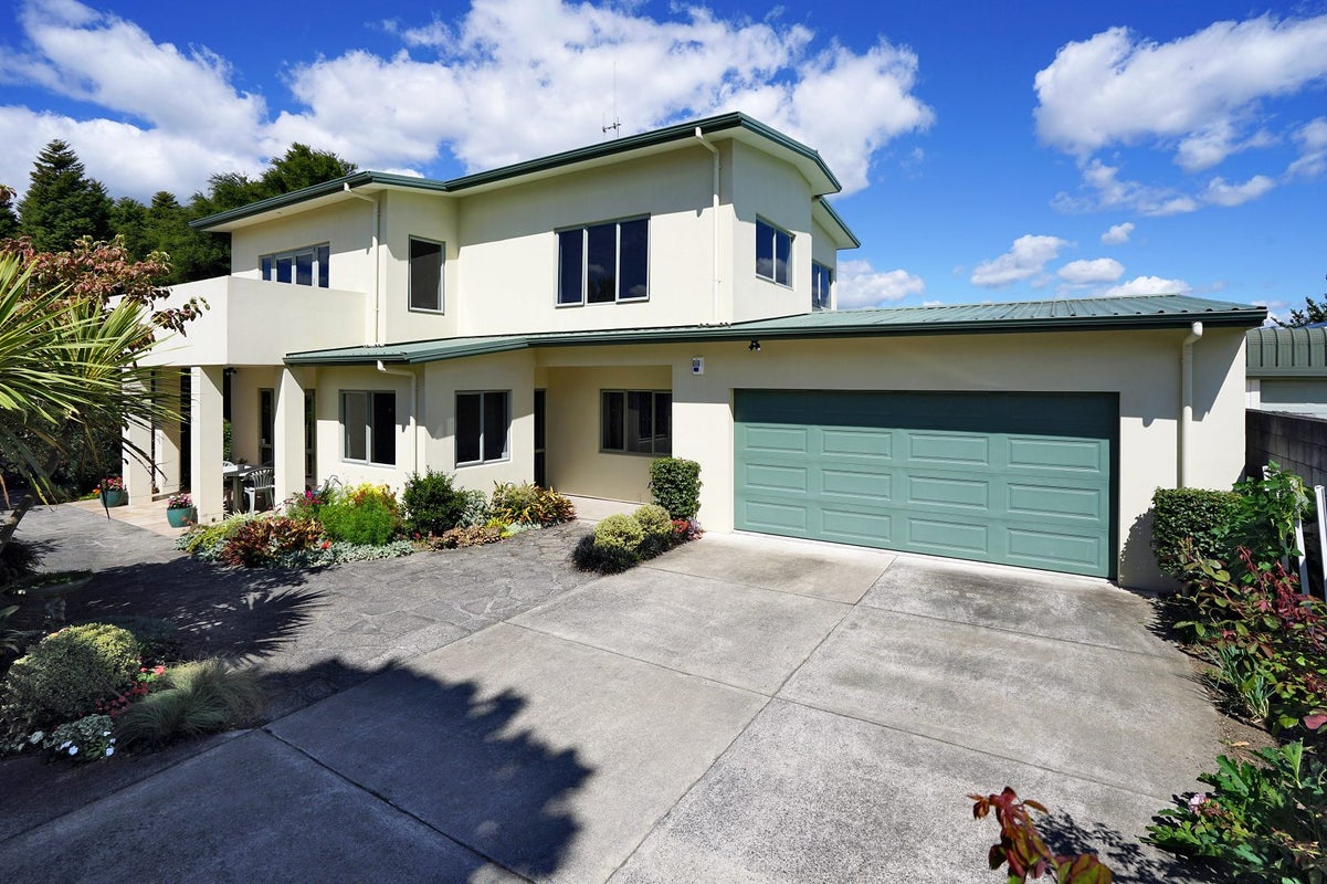 20 Ranfurly Avenue, Fairfield, Hamilton - Carousel 2